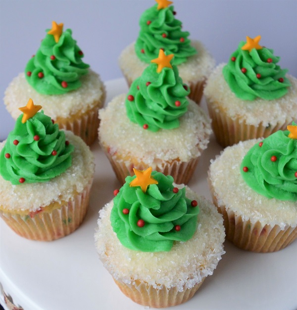 christmas-cupcake-group